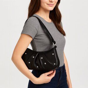 Bisadora,‎ black handbag